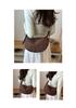 Leopard Print Velvet Single Shoulder Bag: Women's Fashionable Large Capacity Underarm and Crossbody Bag