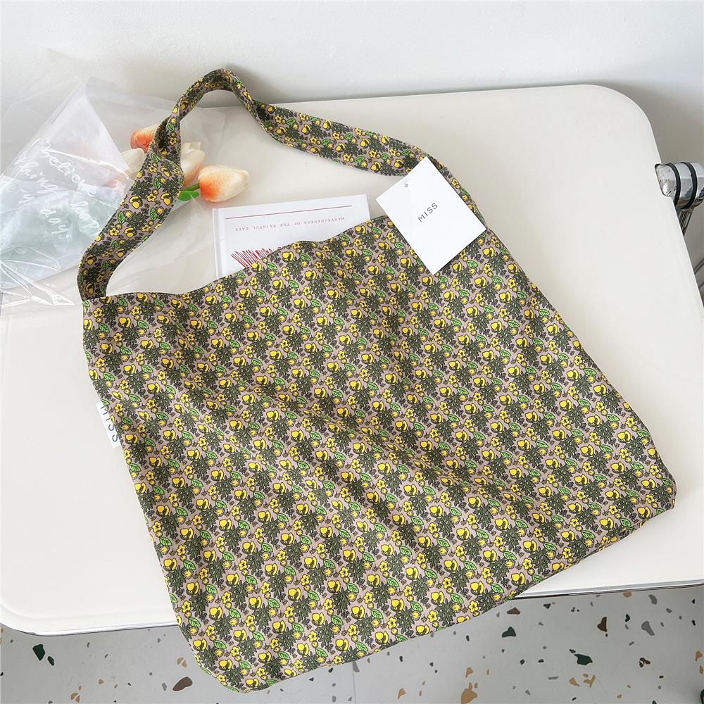 Knitted Mobile Phone Bag For Women In Spring And Autumn Cute Cartoon Versatile One Shoulder Diagonal Cross Bag Travel Coin Purse Small Handbag