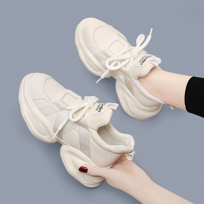 Fashion dad shoes women show feet small thick soles spring and autumn light black sports and leisure travel
