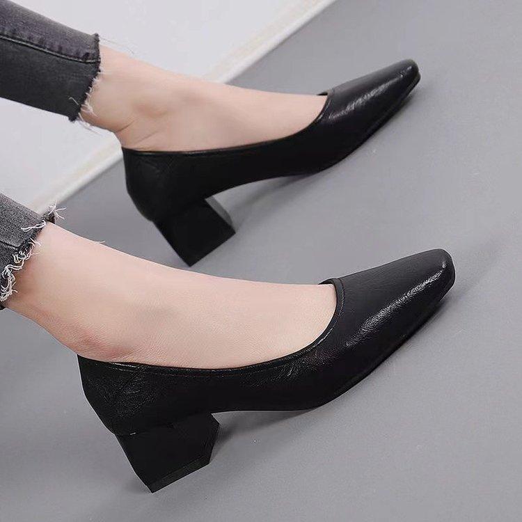 Coarse heel medium heel small leather shoes women's 2025 spring new versatile square head single shoes women's soft leather soft sole square heel wor