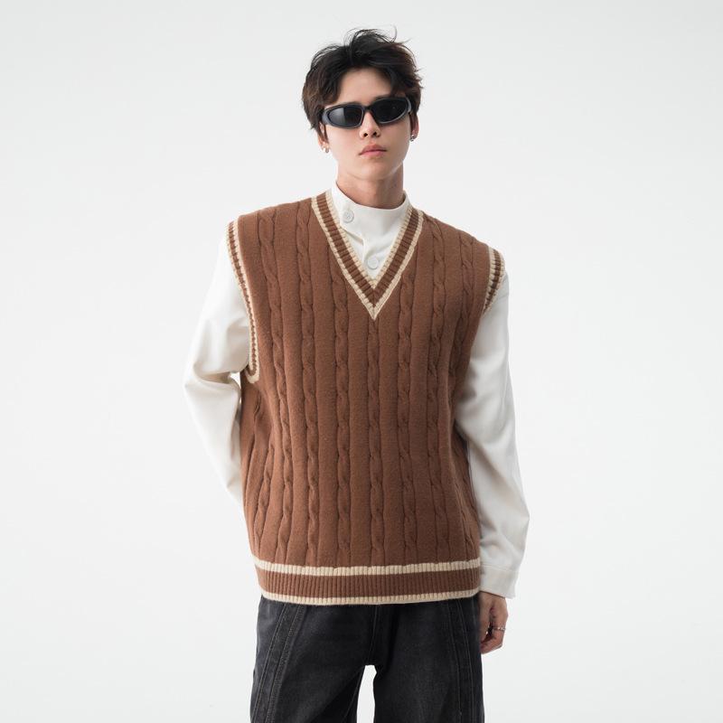 Unisex Retro Japanese Color Block V-neck Knit Vest, Basic Loose Sleeveless Sweater, Versatile Niche Style