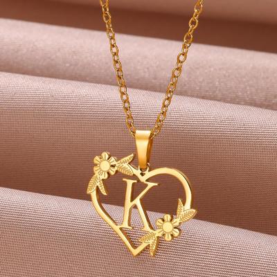 Collana con Lettera in Acciaio Inossidabile a Forma di Cuore - Design Creativo con Cognome da Donna