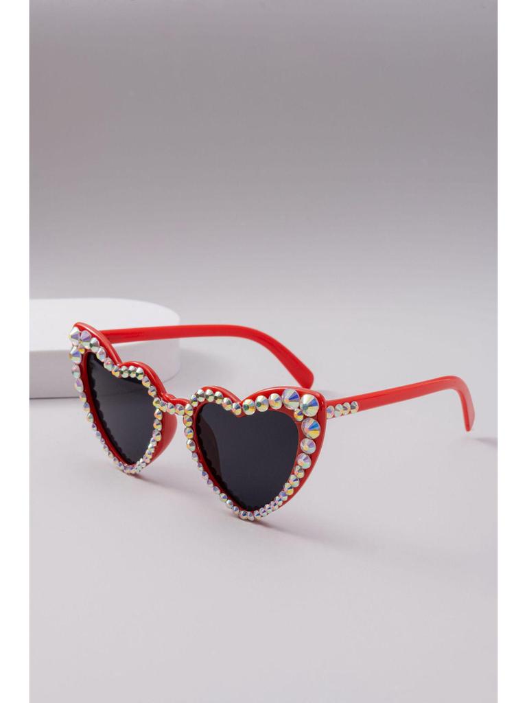 Heart-Shaped Rhinestone Sunglasses: Cute Pointed Diamond Handmade Design for Women