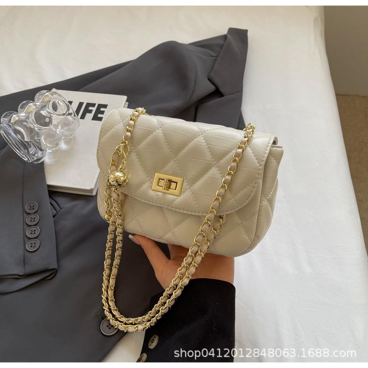 Fashion niche chain messenger bag Korean version super fire rhombus commuter small bag women's 2025 new women's shoulder bag