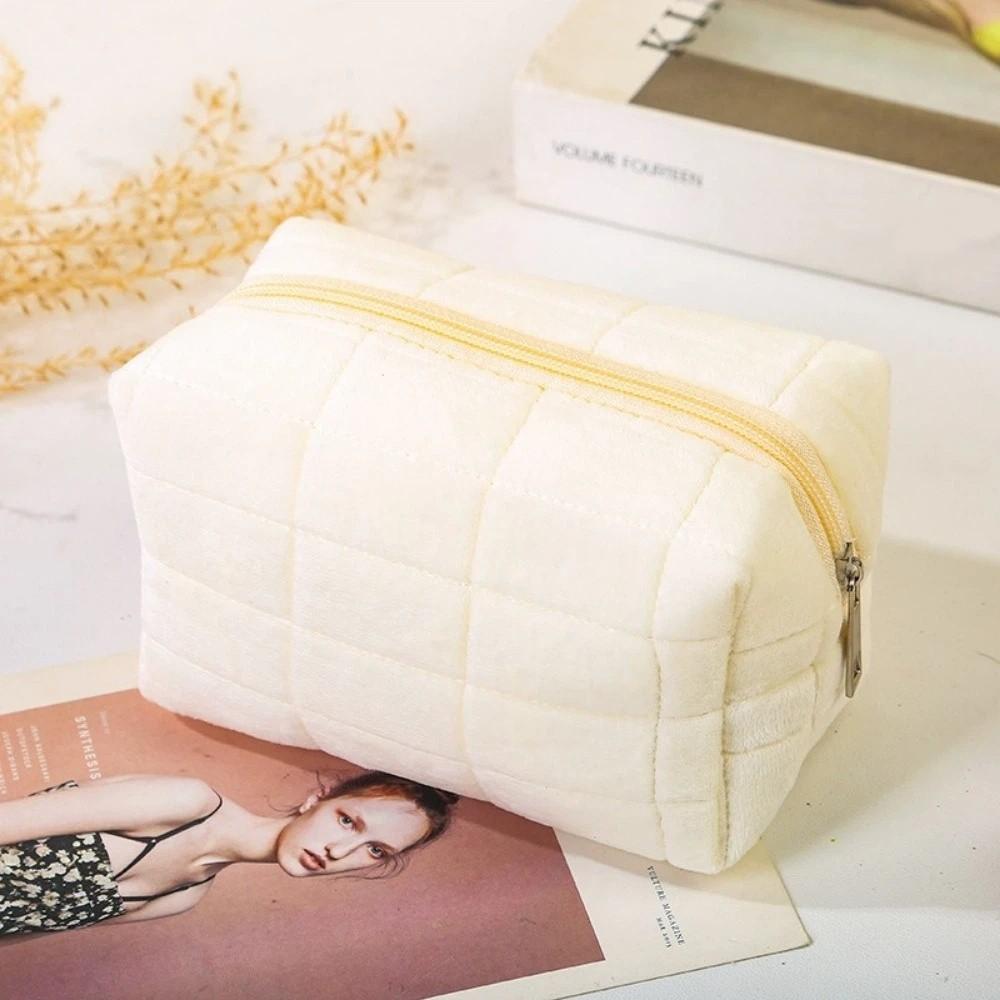 Minimalist Plaid Makeup Bag Zipper Closure Travel Toiletry Bag Cosmetic Bag Students