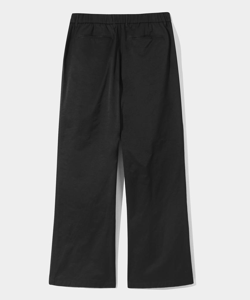 Dimiteulibeullaeg Asi Half-Banding Flare Fit Slacks_Black
