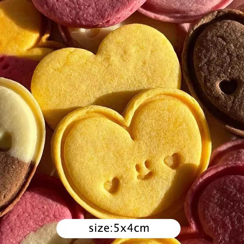 

3D Cartoon Animal Cookie Mold Cutting Mold Toast Bear Biscuit Cutter Fondant Cake Stamp for Child Baby Puppy Snacks Baking Tool