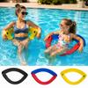 Sedia galleggiante pieghevole per piscina, lago e spiaggia. Design portatile leggero con materiale in schiuma resistente per attività all'aperto.
