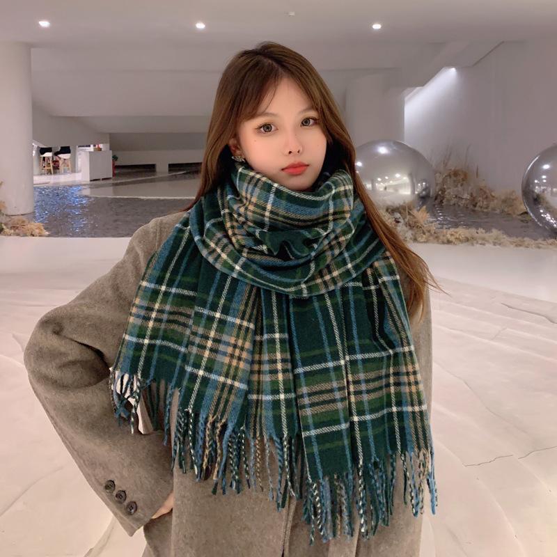 Plaid scarf women's winter Korean version of the new versatile British tassel thickened imitation cashmere warm student scarf