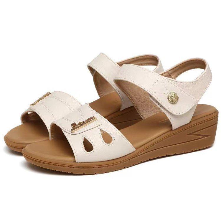 Sandálias de Plataforma Femininas Versáteis da Moda 2025: Sola Macia Antiderrapante para Estilo de Verão