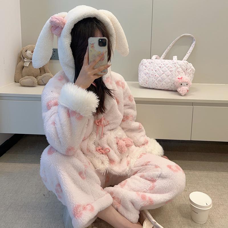 

2025 Женский милый мультяшный фланелевый пижамный комплект: Длинный рукав, Длинные брюки, С капюшоном, Милый стиль, Домашняя одежда из 3 предметов XL