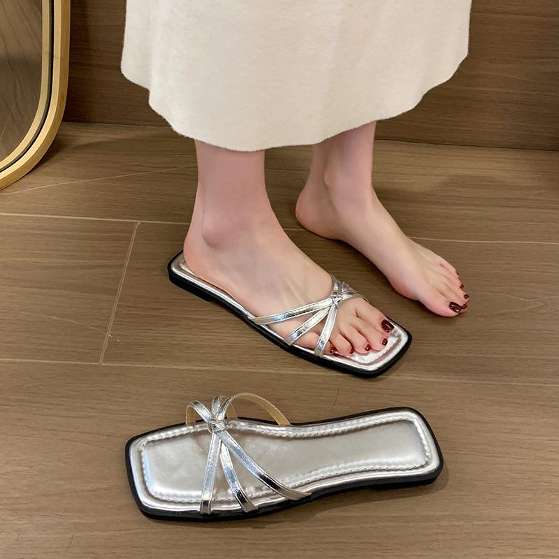 Fashion 2025 New Fashion Soft Sole Flat Bottom Slippers Knot  Slippers Women Anti Slip Shoes Beachwear Slipper Summer