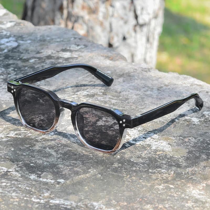  Square Rivets Sunglasses for Women Men Vintage Trend Trending Sun Glasses Ladies Beach Shades Male Female UV Protection