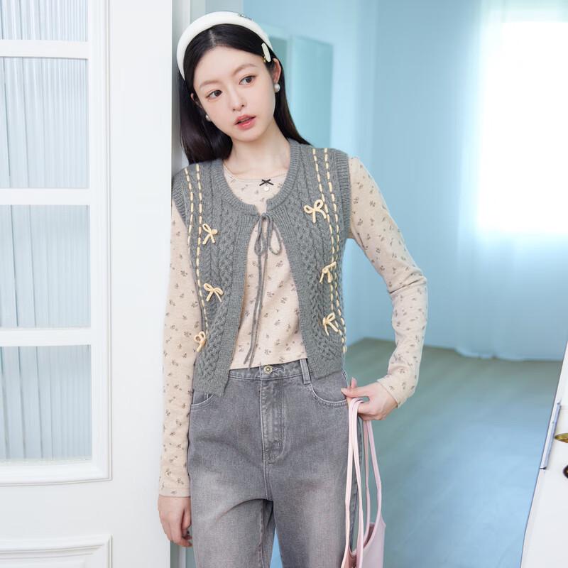 Ledin Contrast Bow Knit Vest