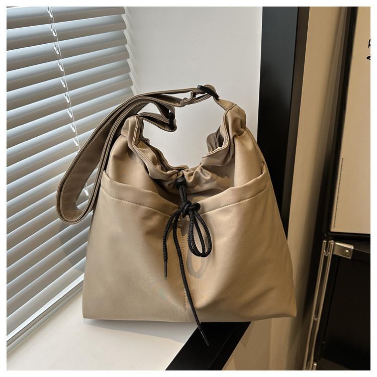 Stylish Street Trend Nylon Tote Bag With Large Capacity And Exquisite Car Line Elements