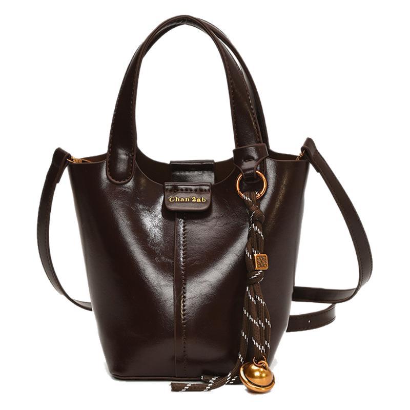 Premium texture retro small bag women's 2025 new popular fashion versatile messenger bag shoulder portable bucket bag