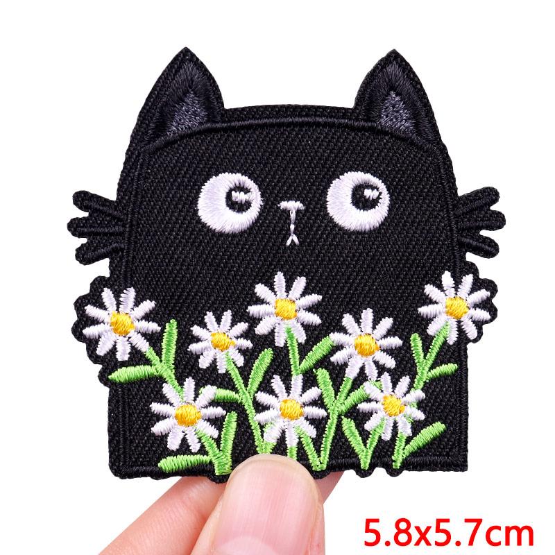 NEW Cartoon Animal Embroidered Patches Goose Frog Cat Patch Iron On Patches For Clothing Hats Jackets Backpack Embroidery Badges