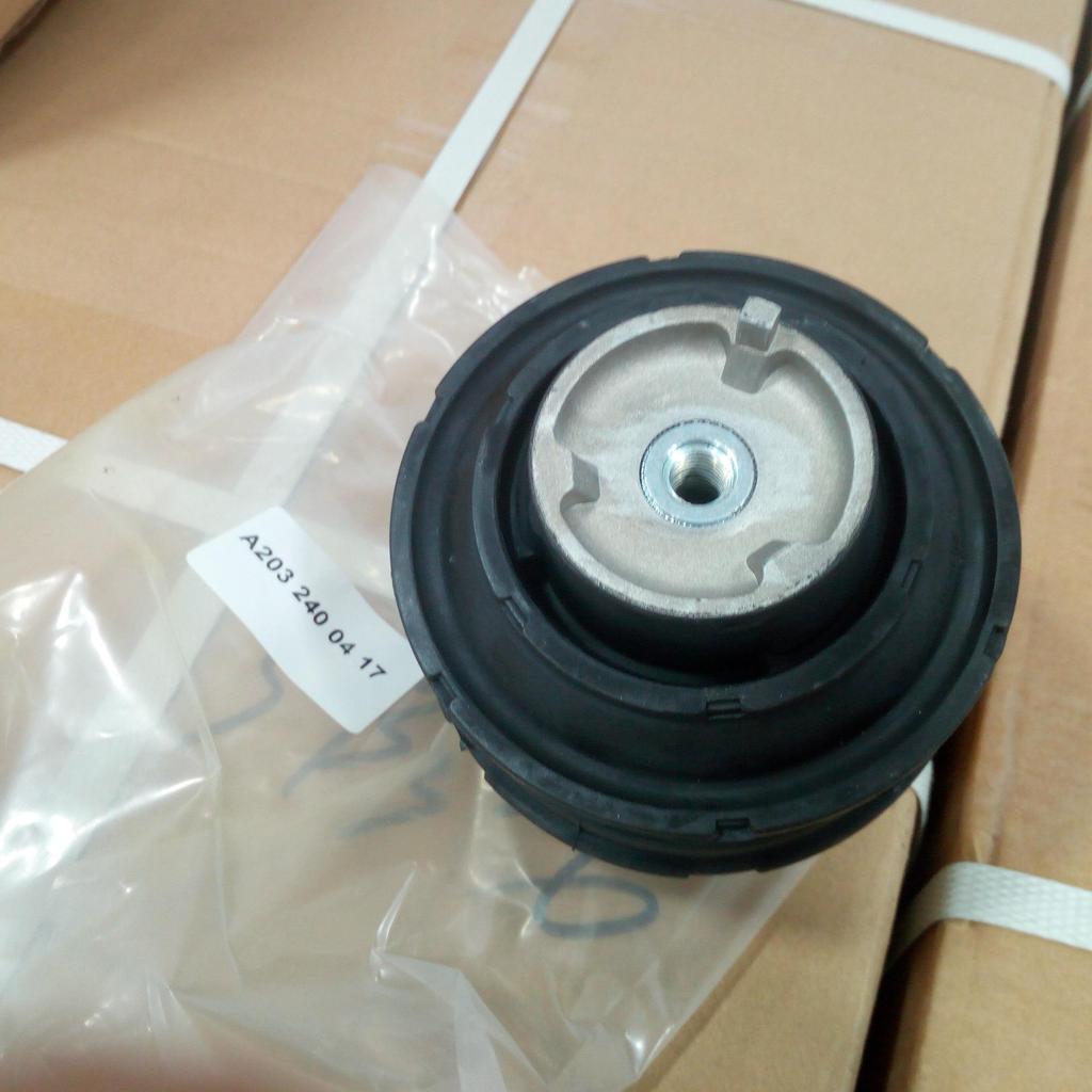 Mercedes Engine/Motor/Transmission Mount 2032400417 for Models 202, 210, 211