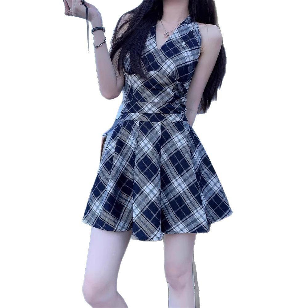 Black and white plaid neck dress women's summer retro plaid sleeveless v-neck vest skirt small a-word short skirt