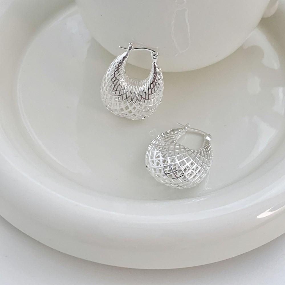 Hollow Out Stud Earrings Silver Color Ear Stud New Simple Earring  Women Accessories