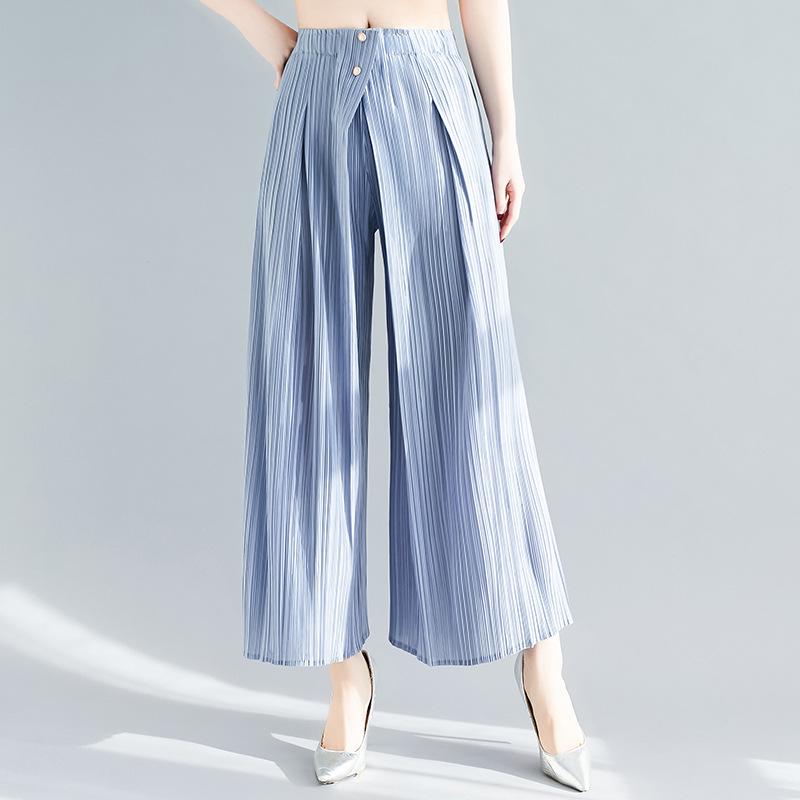 Summer 2024 Women's Black High-Waisted Wide-Leg Pleated Pants: Versatile, Slimming, Loose Fit, Plus Size, Casual Nine-Point Length.