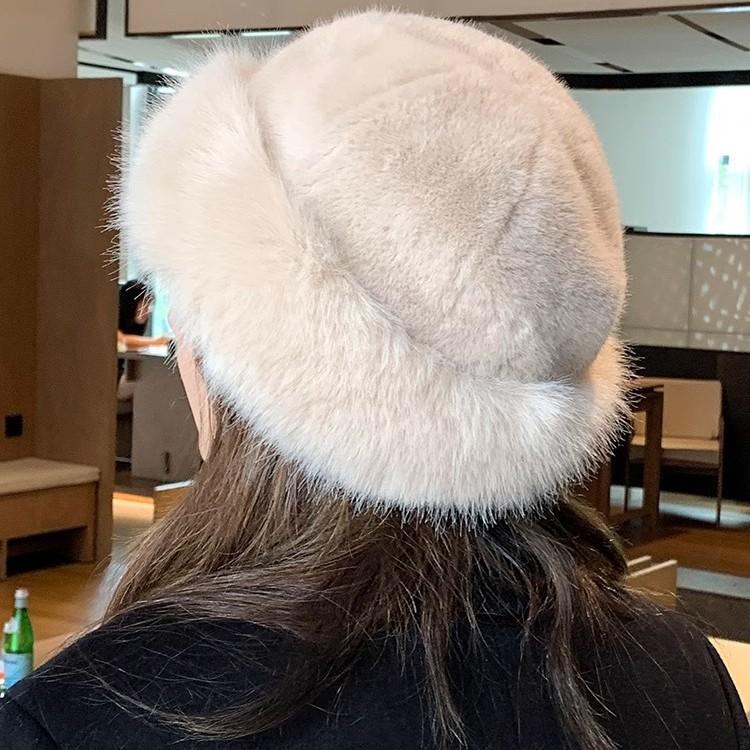Imitation Fur Hat for Women, Autumn and Winter Plush Fisherman Hat, White, High-end, Adult, Face-slimming, Warm, Ear-protecting