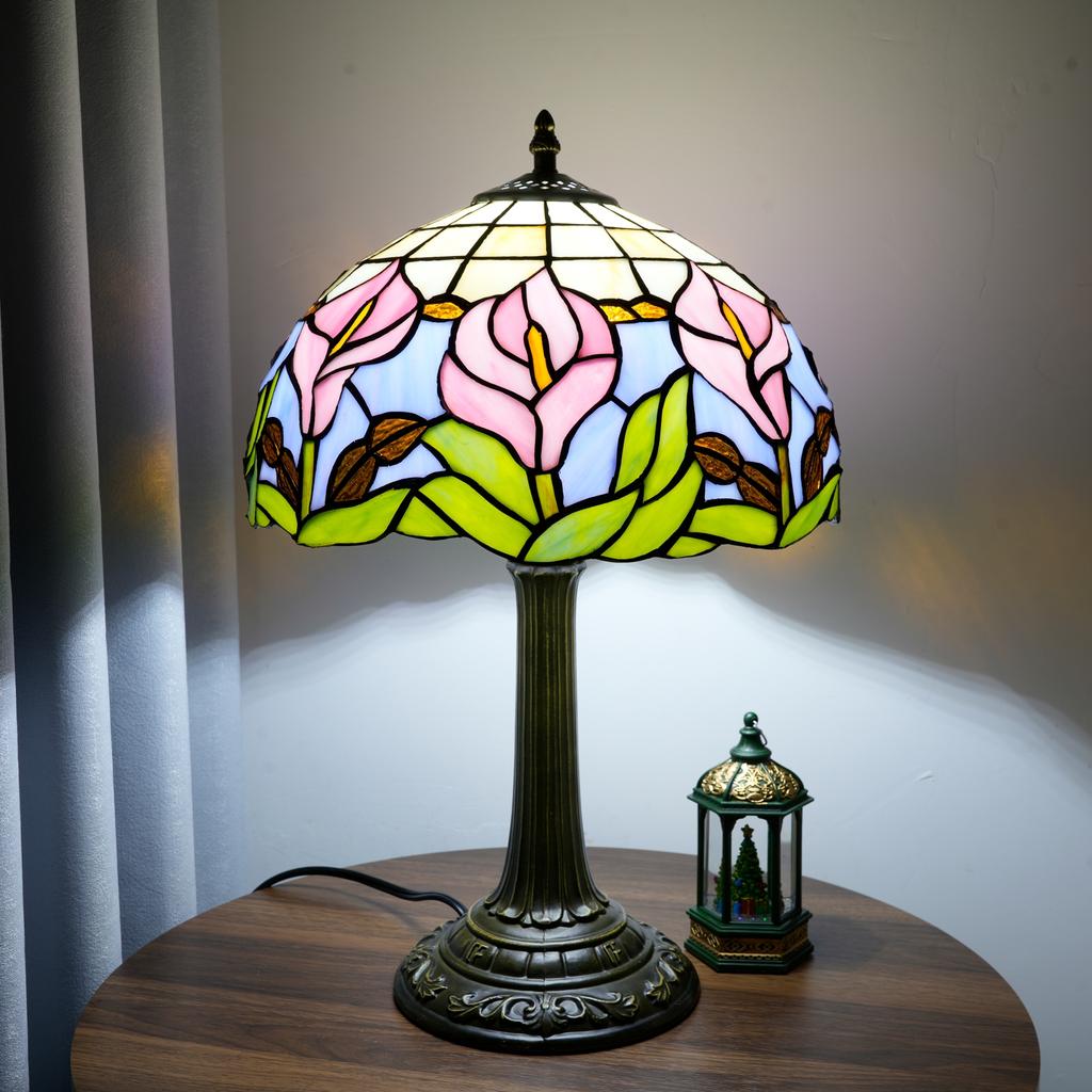 Modern calla lily flower desk lamp, stained glass desk lamp, handmade table, bedside table, night light, antique craft art gift