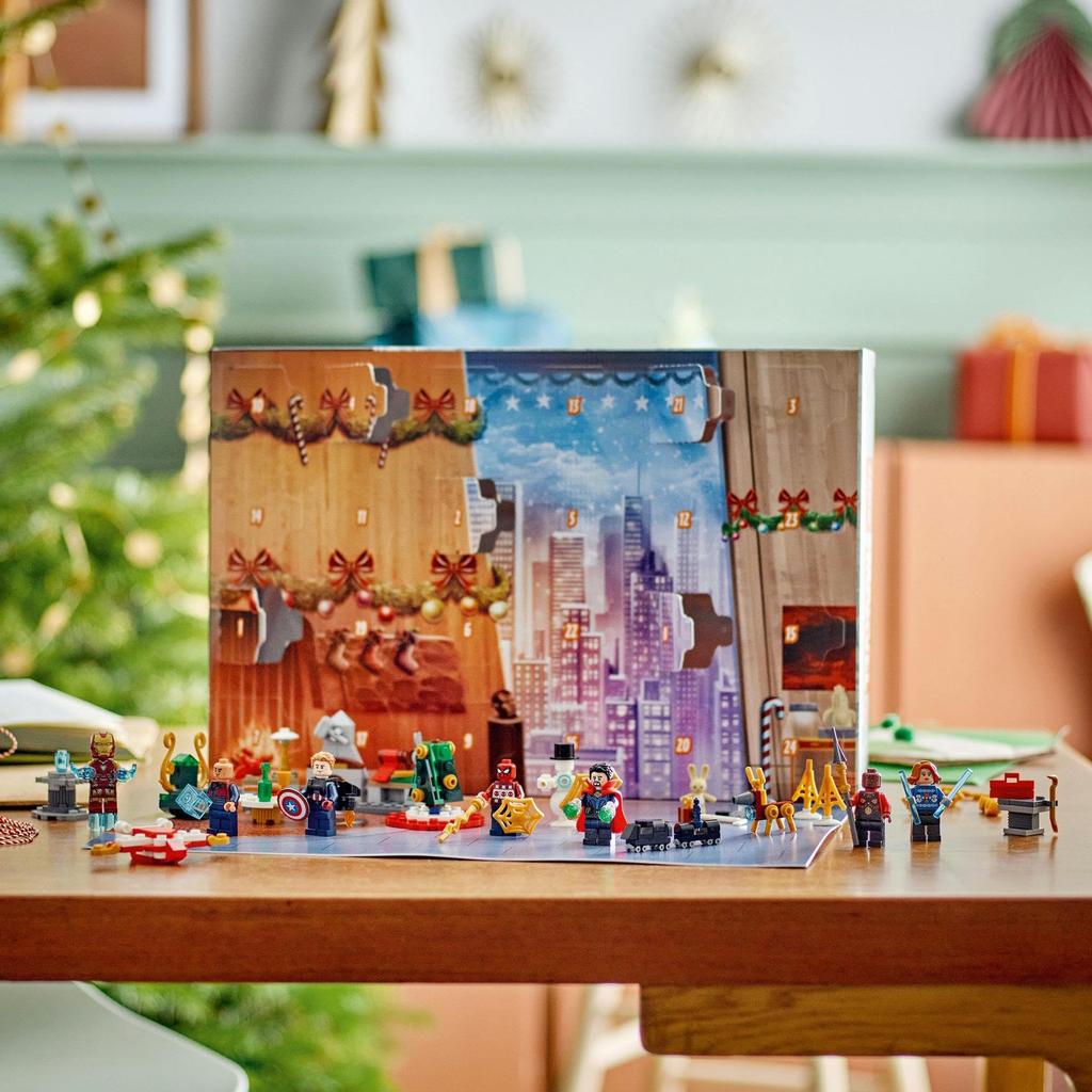 LEGO Super Heroes Avengers Advent Calendar 76267, Toy Blocks, Christmas Gift, American Comic Book Superhero, Boys Ages 7 and Up