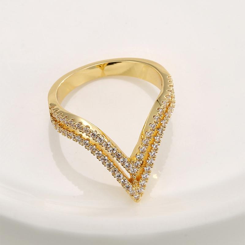 New Geometric V Shape Sparkling Set Zirconia Women's Ring Fashion Trend Design Wedding Party Jewelry Accessories