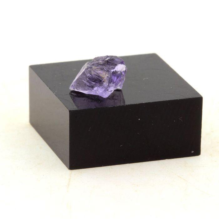 Pierres et Minéraux. Scapolite. 1.53 ct. Mpwapwa District, Dodoma Region, Tanzanie.