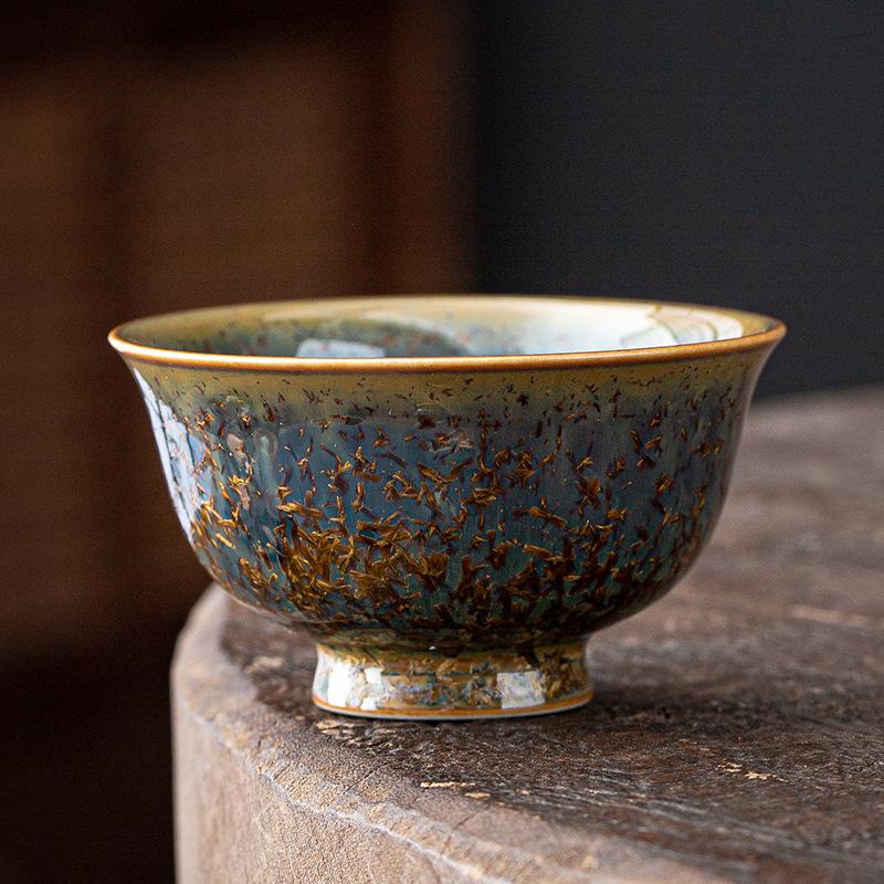 Crystal Glazed Pressed Hand Cup Ceramic Host Single Cup Kung Fu Tea Cup High-end Tea Cup Drinking Tea Household Tea Set