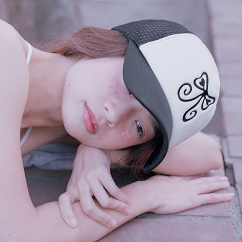 

poesiedame NABI CAP IN BLACK single type