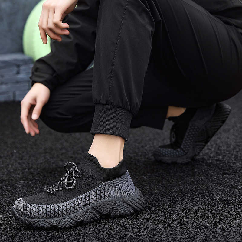 Round Nose Round Tip Offers Casual Sneakers Men Black Golf Shoes Men Luxury Sport Casuall Sapato Items Shouse Low Cost
