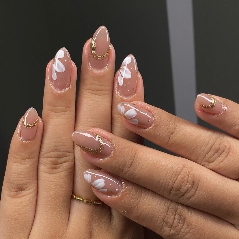 24pcs Wearable False Nail Spring Summer Short Oval Nails Art Colorful Flower Design Press on Nails Tips Finished Fake Nail Sets