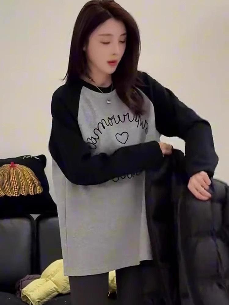 

Женский флисовый свитшот с рукавами реглан в корейском стиле - Повседневный топ на раннюю весну 2025 года M серый