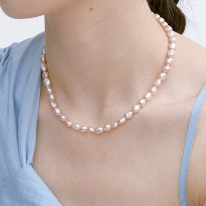 

PEARLSONATE Irregular Peach Pearl Necklace 40cm