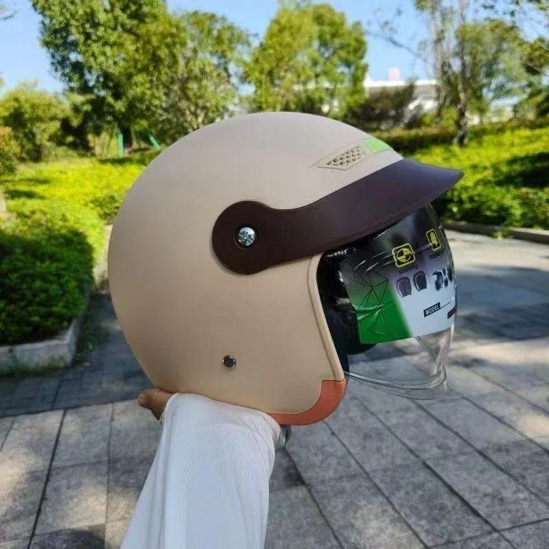All-Season Universal Safety Helmet for Electric Bicycles and Motorcycles - Full Face and Half Helmet for Men and Women