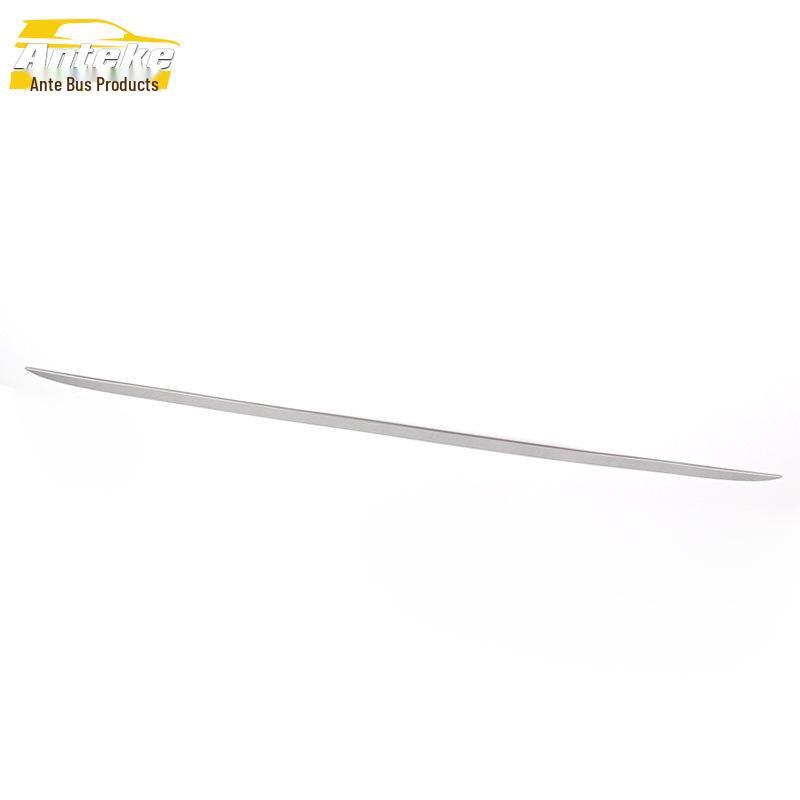 21 P5 Baklucka Trim Dekoration Klistermärke: Repskyddande blank list för bagageutrymmets stötfångare