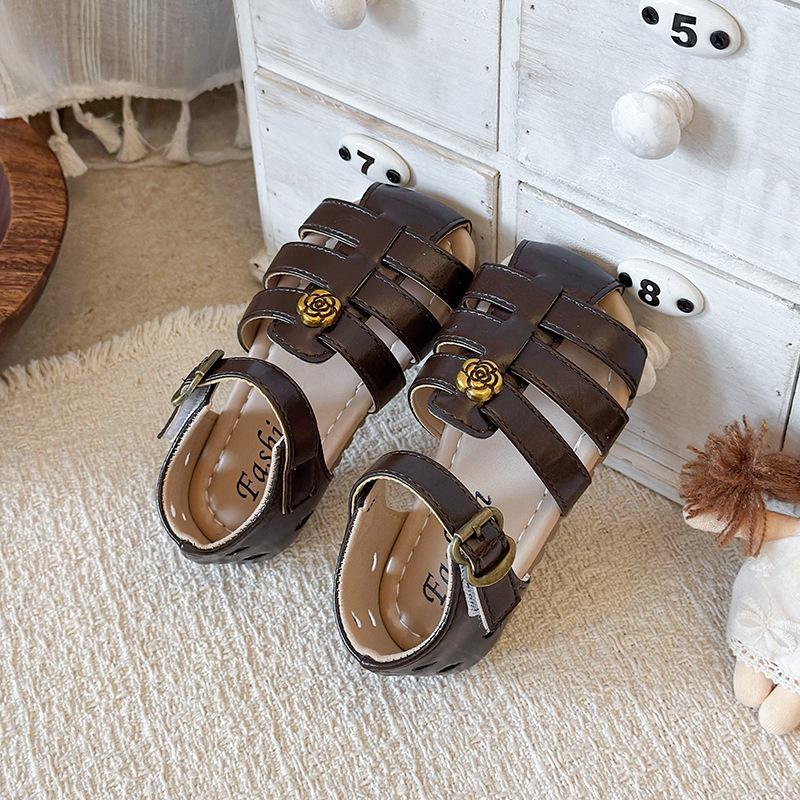 2026 Retro Camellia Closed-Toe Roman Sandals: Soft Sole Woven Beach Shoes for Girls - Summer Edition 25