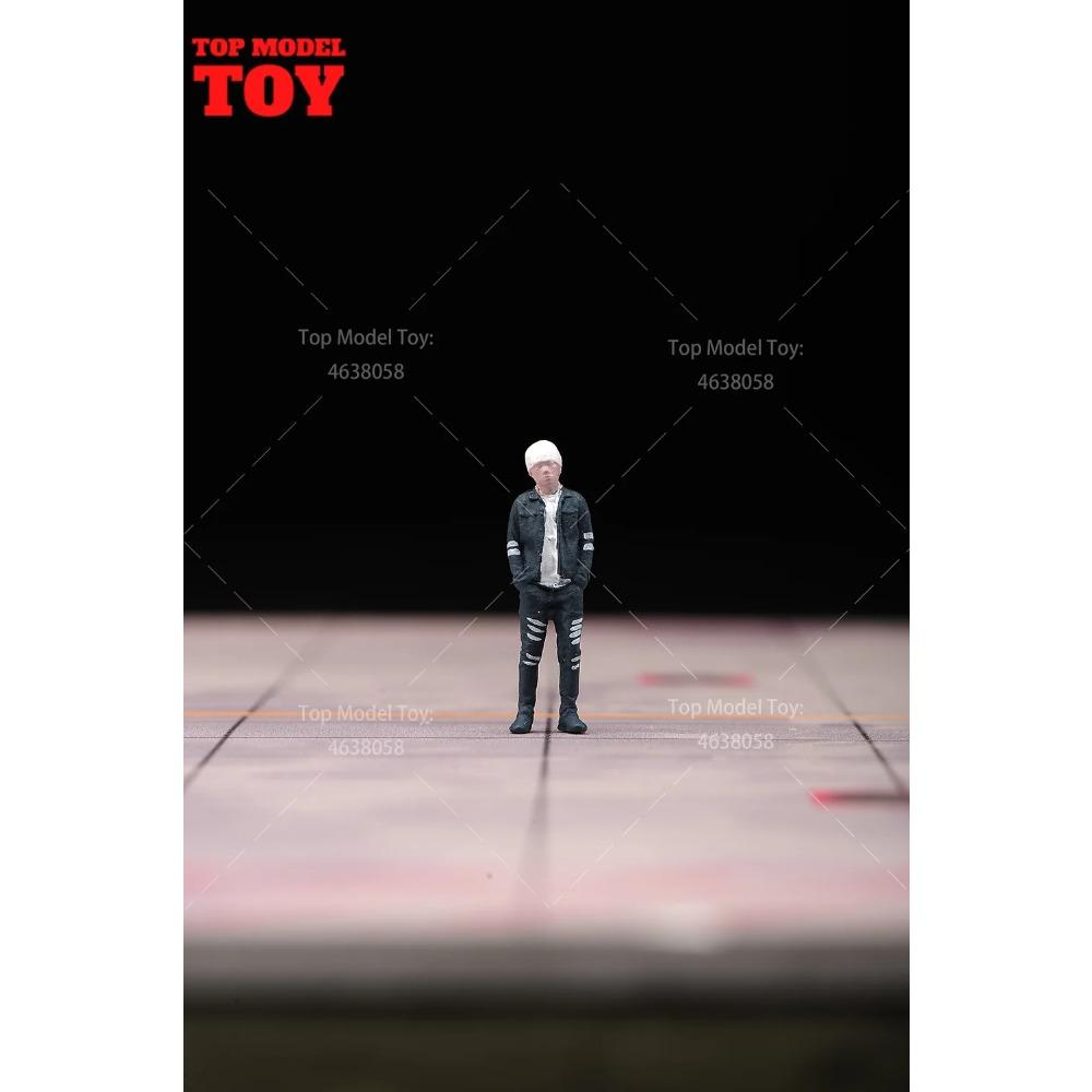 Painted Miniatures 1/64 Paul Walker Gal Gadot Vin Diesel Mini Scene Props Doll Figures Model Cars Vehicles Cars Toys Gift