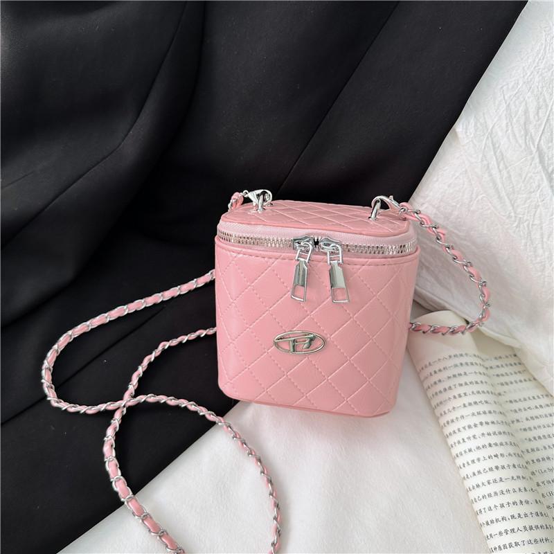 Girls Trendy Quilted Chain Crossbody Bag Lightweight Versatile Childfriendly Pure Color Small Purse For Use Everyday