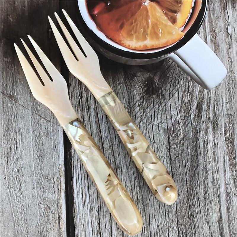 

ZISIZ Shell & Floral Cutlery Set