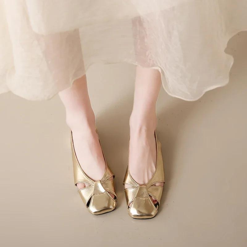 New Spring and Summer Soft Leather Bag Head Sandals Women Wear Flat Shoes After Tripping Square Gold and Silver Temperament