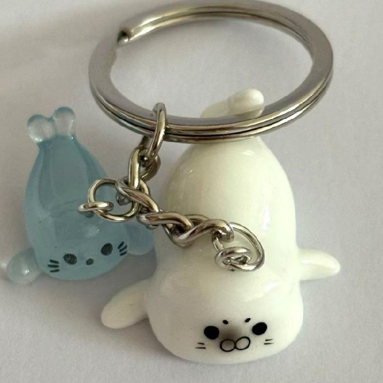 3D Sea Lions Design Keychain Glowing Lightweight Resin Materials Key Ring Pendant Gift For Kids Friend