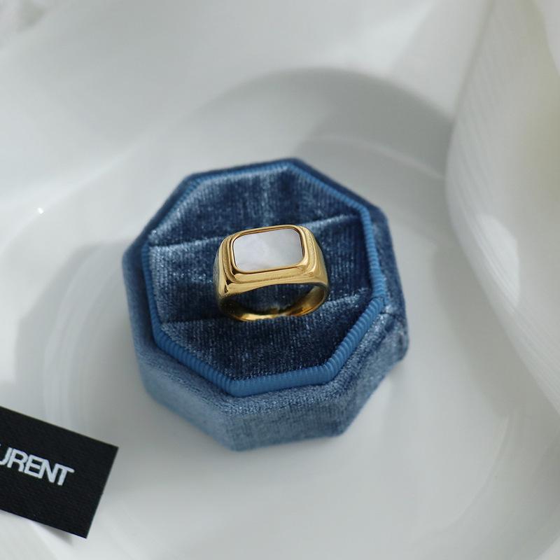 18K Gold-Plated Titanium Steel Ring with European Geometric Design and Mother-of-Pearl Inlay