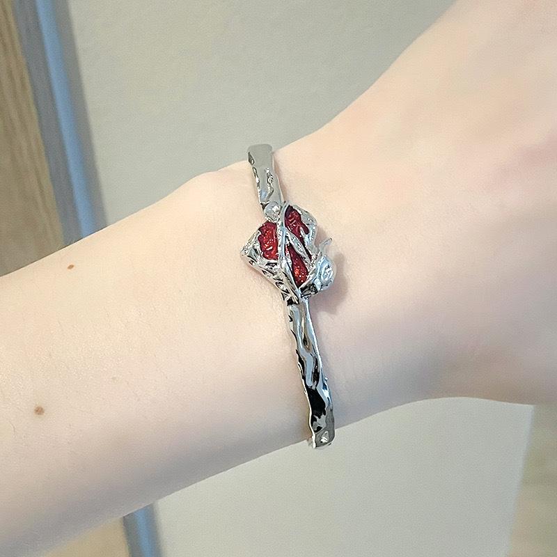 

Панк-красное сердце нерегулярное открытое регулируемое кольцо браслет для женщин индивидуальность винтажные эстетические ювелирные аксессуары