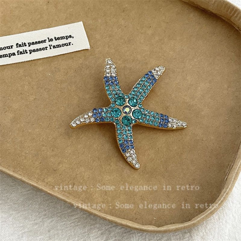 New Rhinestone Marine Life Brooch European and American Fashion Whale Conch Brooch Retro Elegant Bag Collar Accessory
