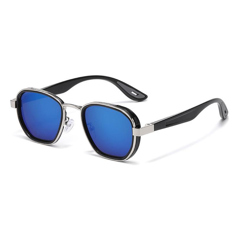 

Metal Frame Sunglasses For Both Men And Women. Fashionable And Versatile. Uv-protective.2521