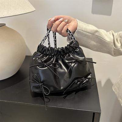 Niche Pleated Design Handbag Women's Spring and Summer New Simple Versatile Bucket Bag Fashion Chain Messenger Bag