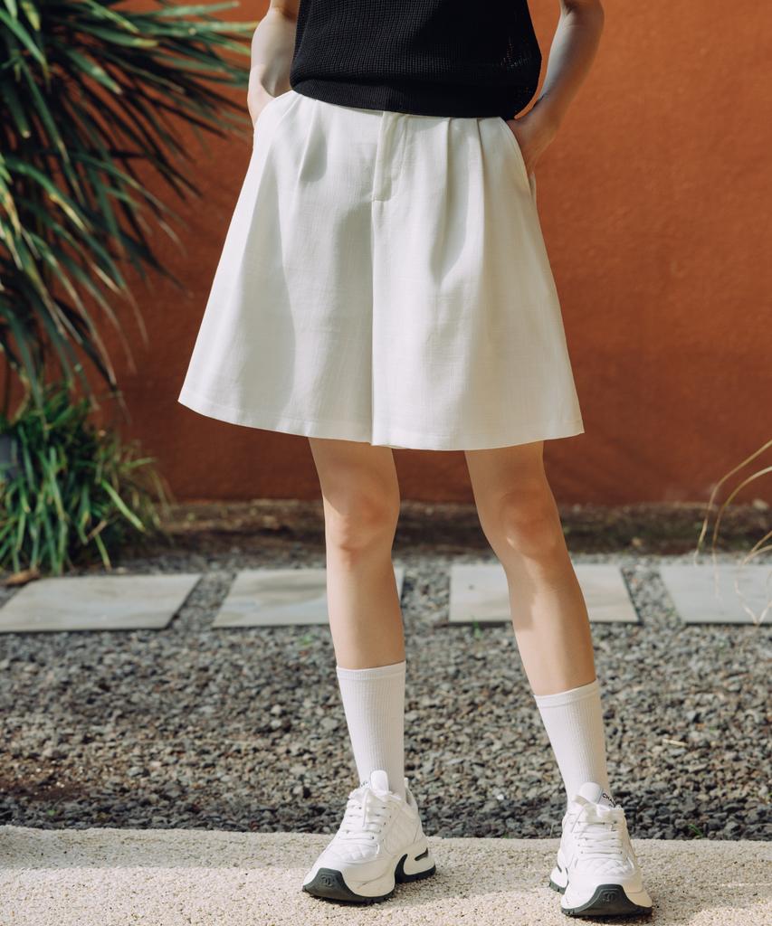 Over Golf Easy Linen Shorts (White)